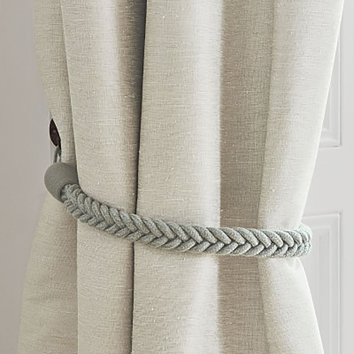 Rope Tie Back T101